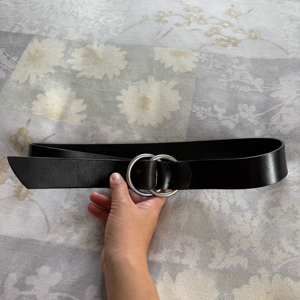 Gap Black Leather Belt with Silver double ring Buckle XS